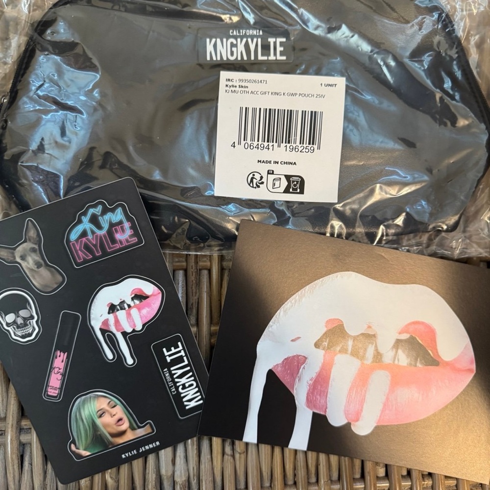Kylie Cosmetics king Kylie bag stickers postcard